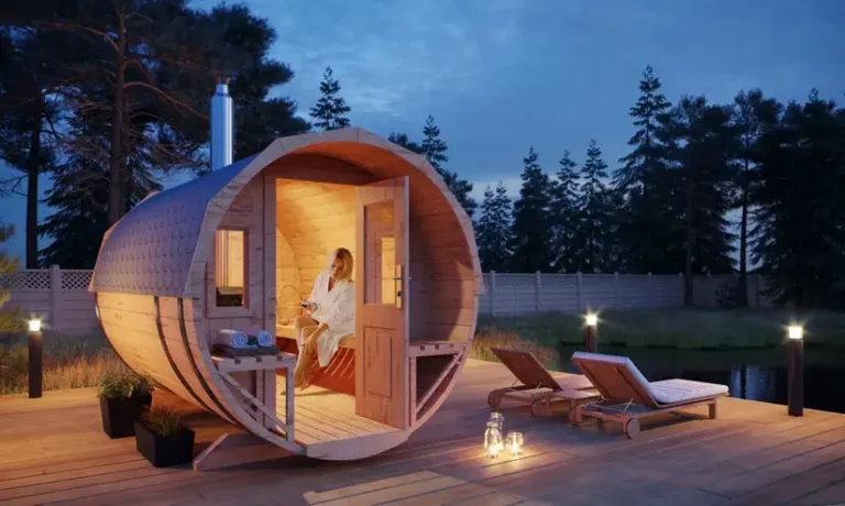 Outdoor sauna